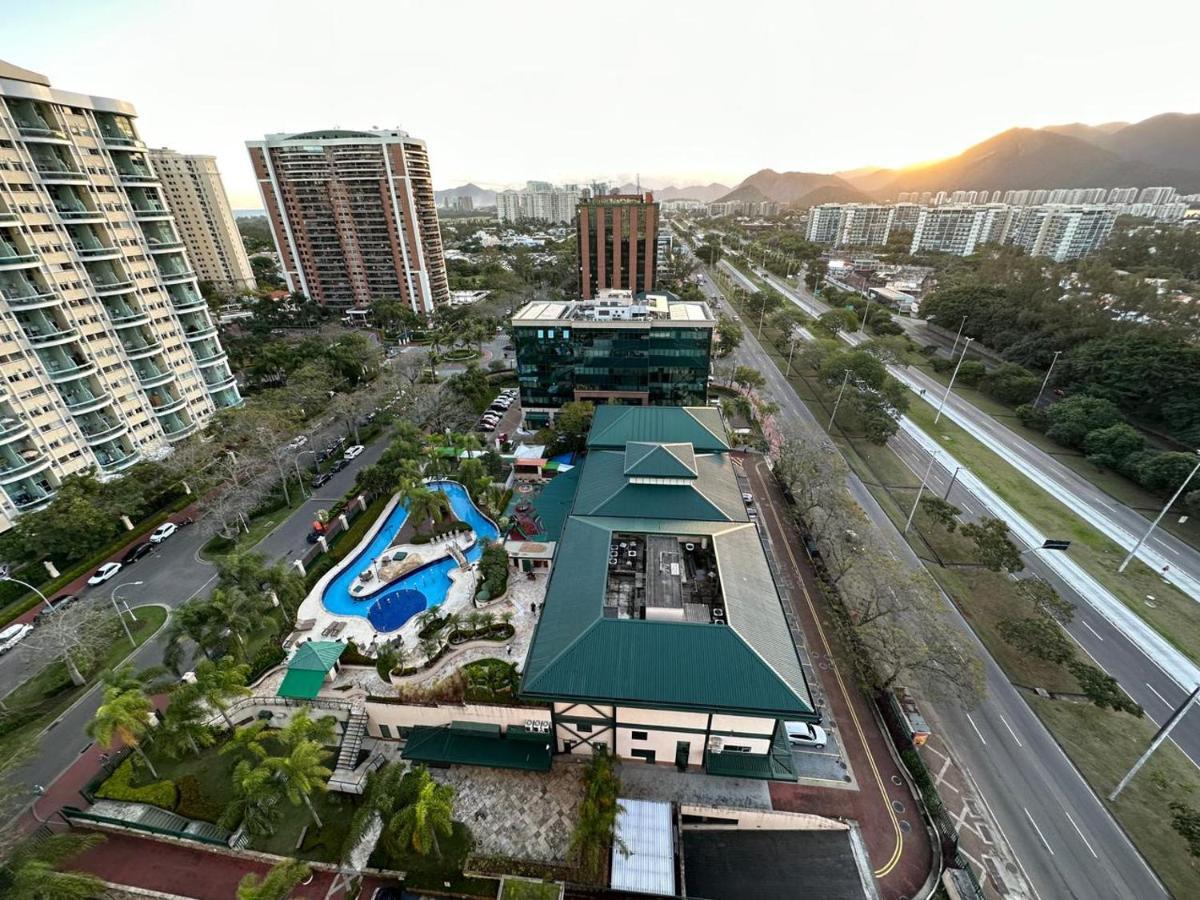 Flat Com Vista Panoramica -15- Na Barra Da Tijuca - Estacionamento Gratuito - Frigobar - Ar Condicionado - Piscina - Academia - Balsa Para Praia Gratis - Varanda - Vista Parcial Mar E Lagoa Río de Janeiro Exterior foto
