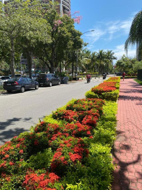 Flat Com Vista Panoramica -15- Na Barra Da Tijuca - Estacionamento Gratuito - Frigobar - Ar Condicionado - Piscina - Academia - Balsa Para Praia Gratis - Varanda - Vista Parcial Mar E Lagoa Río de Janeiro Exterior foto